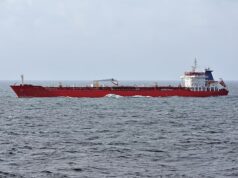 O bloqueio de Trump ao Estreito de Ormuz é ‘perigoso e irresponsável’, alerta Pequim, enquanto o navio-tanque chinês ignora a ameaça e a Arábia Saudita insta os EUA a deixarem os navios passarem