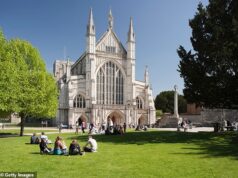 Apenas 5% dos roubos na principal cidade catedral foram resolvidos pela polícia no ano passado, mostram os dados