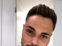 Executivo ‘incrivelmente embriagado’ bateu Mercedes roubada em um pedicab após perseguição policial no West End de Londres, ouviu o tribunal