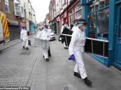 Um jornal de 1910 noticiou que os restos mortais de uma criança foram encontrados sob as tábuas do piso, pois a pesquisa revelou que ela viveu há 300 anos.