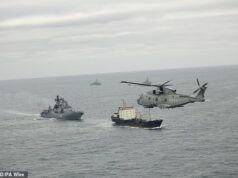 Navio da marinha russa avistado na costa britânica ‘tentando impedir que as forças especiais do Reino Unido apreendessem um petroleiro ligado a Moscou’