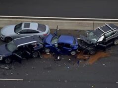 Acumulação catastrófica na rodovia de Melbourne tira a vida de menino de 12 anos