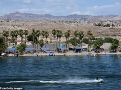 Limpador de piscina morre em trágico acidente enquanto comemorava 26 anos após pular no Rio Colorado para recuperar seu boné