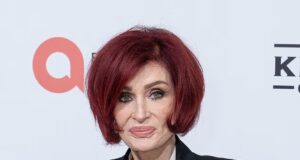 Sharon Osbourne confirma planos de se juntar à marcha ‘Unite the Kingdom’ do ativista de extrema direita Tommy Robinson