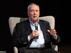 Paul Keating lança spray de fogo sobre Angus Taylor e Pauline Hanson por causa de suas políticas de imigração – mas ele não tem a última palavra