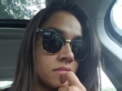 Trabalhador de Minneapolis salta do carro após arquivos de protesto do ICE para deixar o local