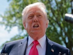 Trump revelou que o Irão concordou em suspender o seu programa nuclear enquanto corre para chegar a um acordo para acabar com a guerra neste fim de semana.