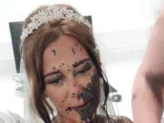 Noiva vestida de preto antes de caminhar pelo corredor em ataque de ‘vingança’ do cunhado