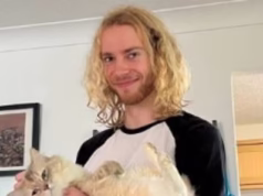 Um sargento da polícia temeu que sua coluna fosse ‘esmagada’ depois que um ativista da Ação Palestina o atingiu nas costas com uma marreta, segundo um julgamento.