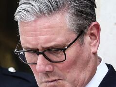 Comentários do Mail on Sunday: O grande promotor que agora depende da defesa mais fraca