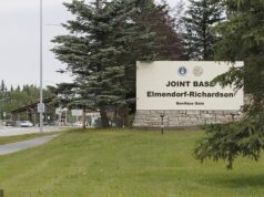 Dois soldados ficaram gravemente feridos em um ataque de urso durante uma missão de treinamento no Alasca