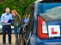 A campanha do Governo para contratar mais examinadores para exames de condução foi considerada um “fracasso espectacular”, depois de apenas 3 por cento dos candidatos terem recebido a oferta de emprego.