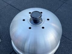 Cobb Pro Travel BBQ Review: Este peculiar churrasco portátil substituiu instantaneamente meu forno de acampamento barato – é um item obrigatório para todos os viajantes do Reino Unido neste verão.