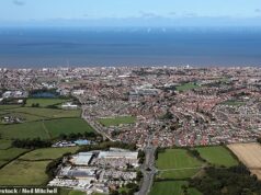 Adolescente de 15 anos foi ‘dotada de cannabis’ e ‘tratada como uma prostituta’ antes de ser agredida sexualmente por uma ‘gangue de aliciamento’ asiática, ouve o tribunal