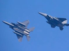 Dois caças colidiram no ar sobre a Coreia do Sul enquanto os pilotos começavam a tirar fotos e gravar vídeos