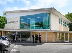 O bebê recém-nascido morreu depois que a mãe escondeu a gravidez e deu à luz sem assistência médica, ouviu inquérito