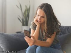 Rachel Reeves Milhões de usuários de telefones celulares enfrentam racionamento de dados e aumentos de preços depois que as empresas de telecomunicações sofrem com o aumento dos custos de energia