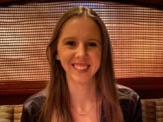 Marido doente pede divórcio depois que esposa de funcionário da escola acusa aluno de agredi-la sexualmente