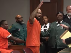 Acusado de duplo homicídio grita ‘Eu quero minha mãe’ ao comparecer ao tribunal