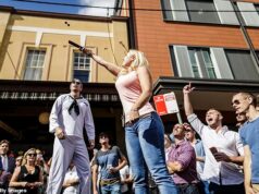 Coles, Woolworths, Liquorland, BWS, Kmart, Bunnings: Quais lojas estão abertas neste fim de semana da Anzac?