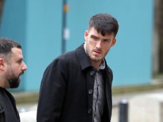 O encanador, de 32 anos, ganhou até £ 200.000 em indenização depois de processar seus empregadores depois de ter sido espancado pelo filho do proprietário por causa de um radiador quebrado.