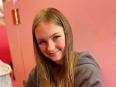 A menina de 13 anos ficou perturbada e tirou a própria vida depois que a amiga também tentou se matar, ouviu o inquérito