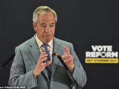 Nigel Farage alertou que está ‘vindo para o Trabalhismo’ enquanto as reformas lançam planos ‘brutais’ para demitir ministros, incluindo Ed Miliband e Yvette Cooper