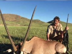 A família enlutada do caçador milionário pisoteado por um elefante revela a maneira horrível como descobriram que ele estava morto