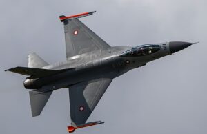 Os Estados Unidos forçaram a Grã-Bretanha a permitir a venda de F-16 à Argentina, à medida que aumentam os temores sobre a segurança das Malvinas em meio às ameaças de Trump.