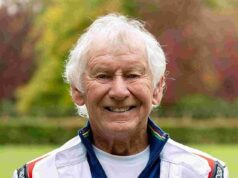 O avô, de 82 anos, que aprendeu a andar novamente após um acidente a 80 km/h, está de olho em um desafio recorde mundial de caminhada aquática para arrecadar £ 1 milhão para caridade