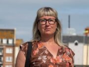 Ativista dos direitos dos animais que ‘matou’ lagosta depois de arrancá-la do aquário de um restaurante e jogá-la no mar afirma que foi um ‘ato de bondade’ e vítima de ‘caça às bruxas’ da polícia