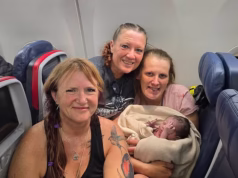 Milagre no ar quando uma mulher dá à luz em um voo da Delta para Portland com a ajuda de passageiros que pensam rápido