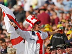 O Exército Birmanês distanciou-se do ‘líder não oficial’ ao anunciar a candidatura reformista