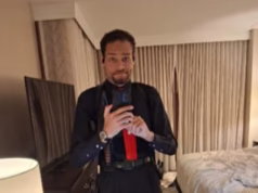 O atirador do WHCD, Cole Thomas Allen, dá uma saudação estranha ao juiz no tribunal enquanto novos detalhes horríveis surgem sobre a ‘conspiração de assassinato’ de Trump