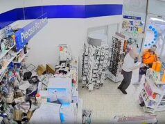 Bandido inofensivo ataca proprietário inocente de uma farmácia em Melbourne – e a resposta da polícia provoca indignação