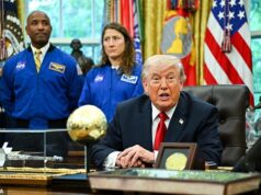 Trump faz referência estranha às grandes ‘lindas orelhas’ do chefe da NASA no Salão Oval: ‘Ele tem super audição’