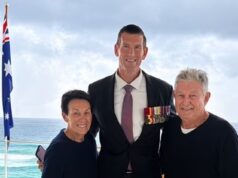 Ken Ben Roberts-Smith bateu na porta de um estranho após o culto do Dia Anzac.