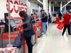 Tenho bacharelado e estou fazendo mestrado, mas não consigo nem emprego na Coles: ‘Você está brincando comigo?’