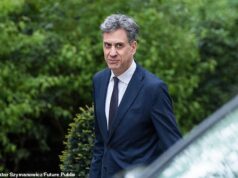 Agora Ed Miliband está interessado nas secadoras… O secretário da Net Zero está determinado a proibir a venda de máquinas tradicionais em favor de versões com bomba de calor que são mais caras no início.