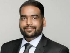 Desculpa incrível para sequestrar o filho do sequestrador de crianças que dirigia um Camaro enquanto ele implora para não ser deportado para a Índia