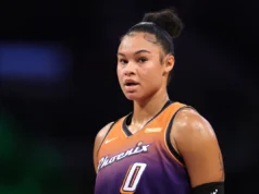 Satu Sabali, três vezes atacante do All-Star, assinou um contrato de vários anos com o Liberty.