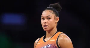 Satu Sabali, três vezes atacante do All-Star, assinou um contrato de vários anos com o Liberty.