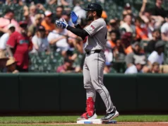 Adrian Del Castillo faz home runs na 10ª entrada para levar os Diamondbacks à vitória por 8-5 sobre o Orioles