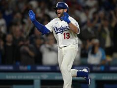 A proposta de negociação dos Dodgers faz com que Los Angeles consiga US $ 9,4 milhões com o duas vezes rebatedor All-Star, Max Muncy