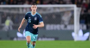 O Manchester United está pensando em uma mudança para este zagueiro do Borussia Dortmund: uma contratação decente para Carrick?