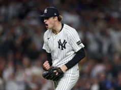 Ameaças de morte e água suja: Cam Littler dos Yankees ainda tem problemas com os fãs do Red Sox