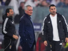 Mourinho estabeleceu um prazo para decidir o futuro em meio a negociações para retornar ao Real Madrid