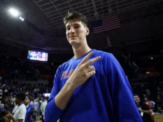 Olivier Rioux, o jogador de basquete universitário mais alto de todos os tempos, deixa a Flórida para se transferir para a UC Irvine