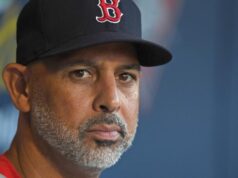O técnico do Red Sox, Alex Cora, enviou uma mensagem forte ao seu time