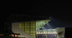 Manchester City precisa vencer Burnley para enfrentar o Arsenal